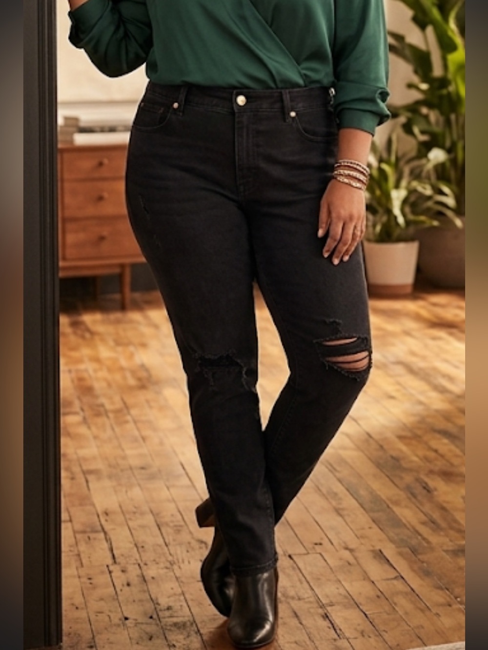 Express High rise super slim distressed Jeans- size 16L